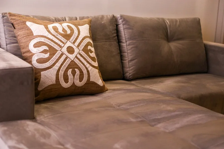 Songmics Review: Home furniture and decor from a 20+ year online retailer